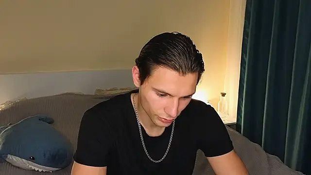 denlover1 online show from April 2026 04:33:01 PM