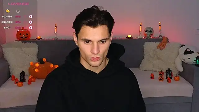 denlover1 online show from October 2025 07:32:02 AM