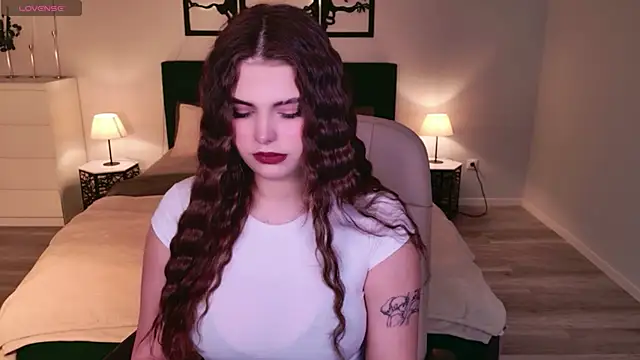 AdeliaKiss online show from June 2026 03:18:01 AM