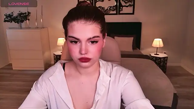 AdeliaKiss online show from March 2026 04:47:02 AM