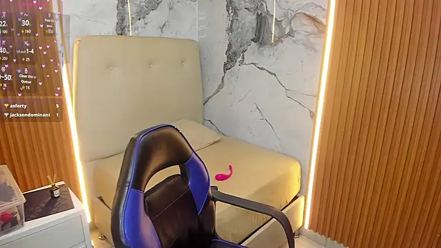Alyssapark online show from October 2025 07:24:01 PM