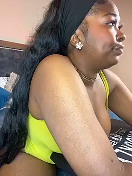 zoe 23  online show from March 2026 12:01:02 PM