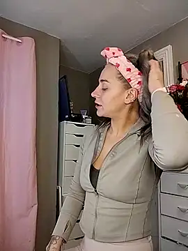 lexybabyxo online show from February 2026 12:24:02 PM