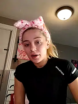 lexybabyxo online show from February 2026 12:45:01 PM