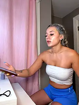 Snapshot of lexybabyxo chatting on June 2026 01:23:01 PM lexybabyxo online show from June 2026 01:23:01 PM