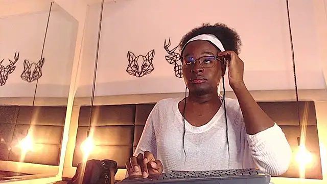 candy lovee69 online show from December 2025 10:04:01 PM