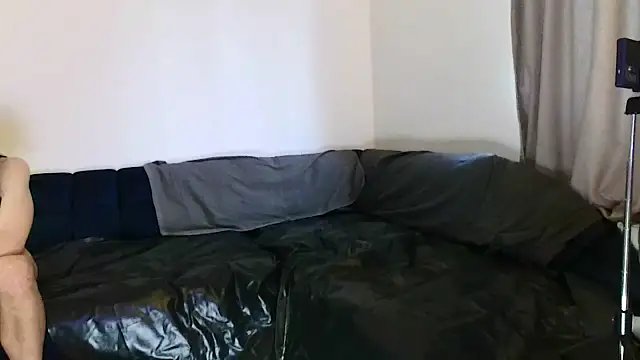 manforhotfun online show from January 2026 01:26:01 PM