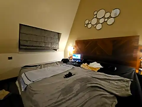 manforhotfun online show from February 2026 03:06:01 AM