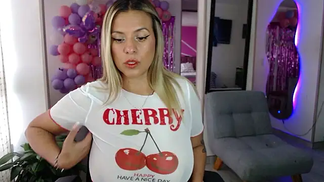 Snapshot of _Maraa chatting on January 2026 09:41:01 PM Maraa online show from January 2026 09:41:01 PM