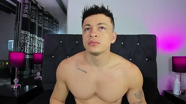 Snapshot of Angel_Cuervo chatting on December 2025 12:37:01 PM Angel Cuervo online show from December 2025 12:37:01 PM