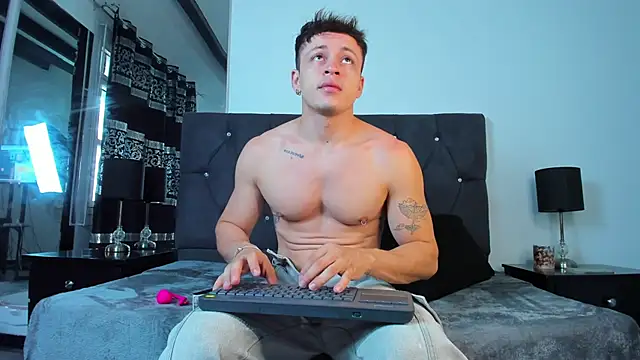 Angel Cuervo online show from April 2026 12:50:02 PM