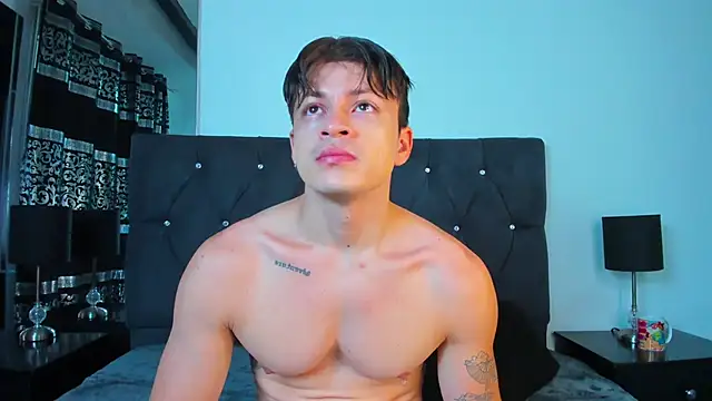 Angel Cuervo online show from May 2026 12:53:01 PM