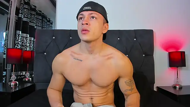 Angel Cuervo online show from January 2026 02:07:01 AM