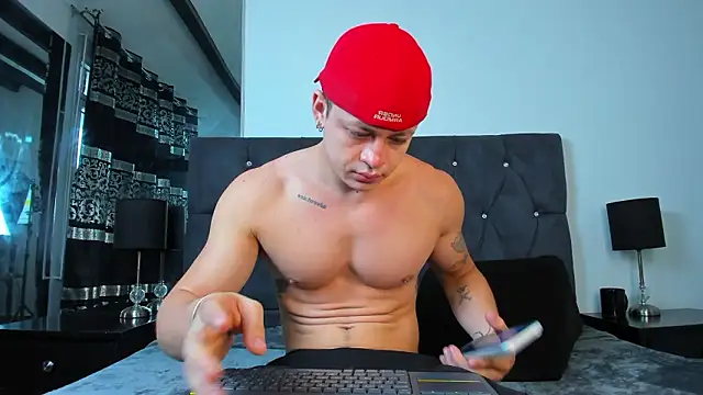 Angel Cuervo online show from March 2026 12:49:02 PM