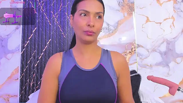 Alyson-a online show from December 2025 12:51:01 PM