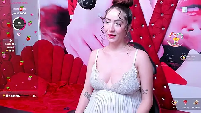 Snapshot of sweet_thalia_ chatting on January 2025 07:56:01 PM sweet thalia online show from January 2025 07:56:01 PM