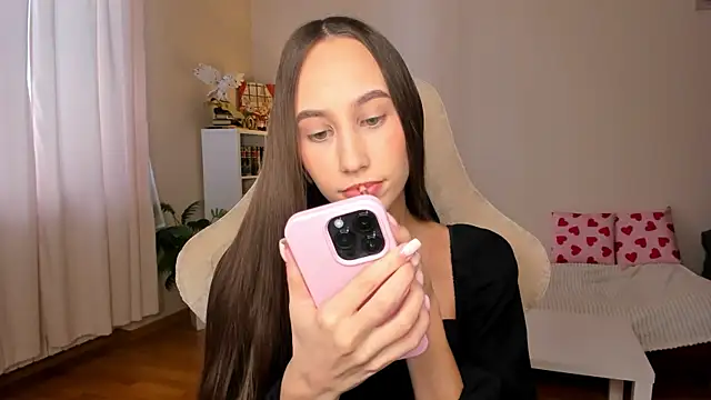 your emily  online show from October 2025 11:46:01 AM