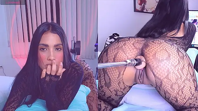 Kinky Mindy  online show from November 2025 07:25:01 PM