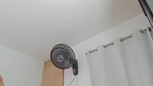 GilberMxx online show from April 2026 10:38:02 AM