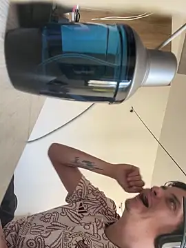 Snapshot of stevego94 chatting on December 2024 07:43:01 PM stevego94 online show from December 2024 07:43:01 PM