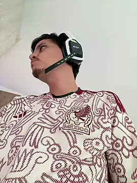 Snapshot of stevego94 chatting on December 2024 11:46:01 PM stevego94 online show from December 2024 11:46:01 PM