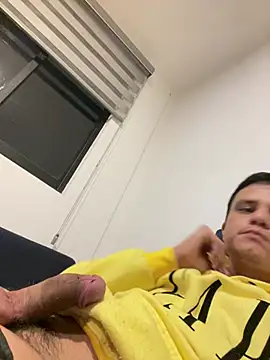 Snapshot of stevego94 chatting on February 2025 06:46:02 AM stevego94 online show from February 2025 06:46:02 AM