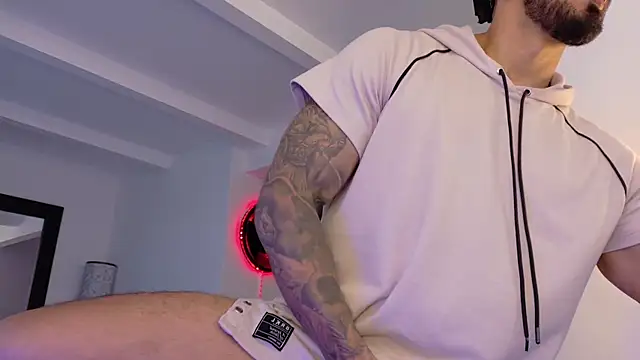 tony muscle online show from September 2025 10:38:02 PM