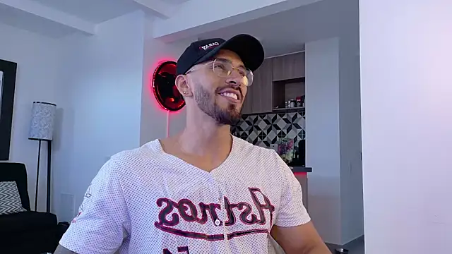 tony muscle online show from October 2025 09:37:01 PM