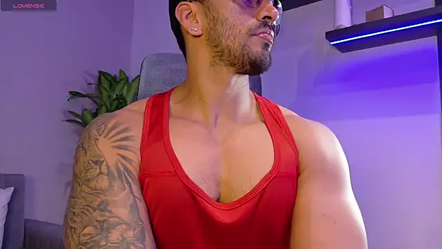 Snapshot of tony_muscle chatting on July 2026 07:18:02 PM tony muscle online show from July 2026 07:18:02 PM
