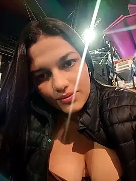 girl milk1 online show from December 2025 12:00:02 AM