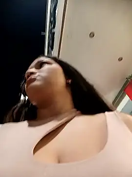 girl milk1 online show from November 2025 10:57:02 PM