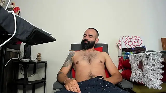 Chriss evanss  online show from July 2026 04:03:02 PM
