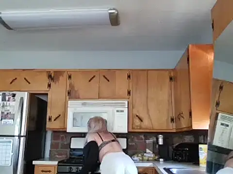 BluEyeGemini333 online show from December 2024 07:36:01 PM