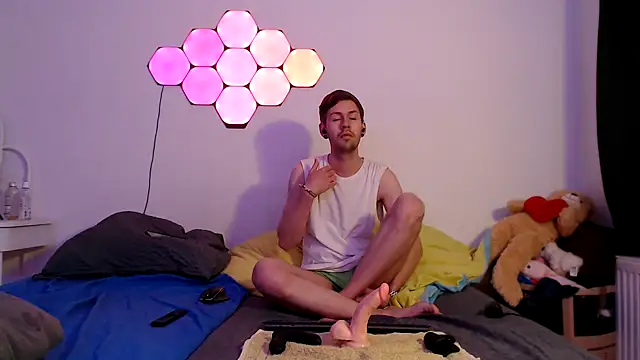 jonny-bisexual online show from March 2026 07:20:01 PM