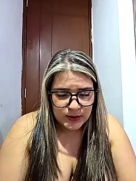 Snapshot of shantal_smith9 chatting on November 2025 03:21:02 AM shantal smith9 online show from November 2025 03:21:02 AM