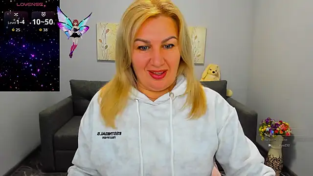 Lili Crossi online show from November 2025 06:51:01 AM