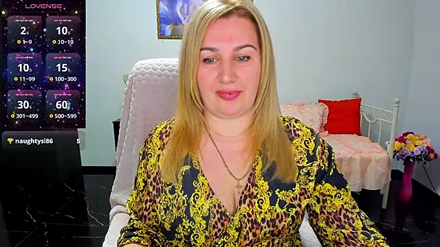 Snapshot of Lili_Crossi chatting on March 2025 06:49:01 AM Lili Crossi online show from March 2025 06:49:01 AM