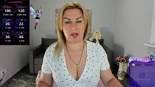 Snapshot of Lili_Crossi chatting on June 2026 05:40:02 AM Lili Crossi online show from June 2026 05:40:02 AM