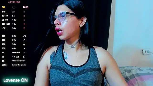Samantha Rusell online show from June 2026 07:11:01 PM