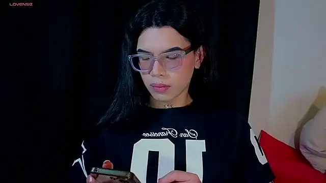 Samantha Rusell online show from July 2026 11:01:01 PM