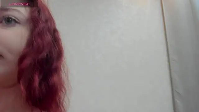 Snapshot of Miss_you_kiss chatting on February 2025 01:12:02 AM Miss you kiss online show from February 2025 01:12:02 AM