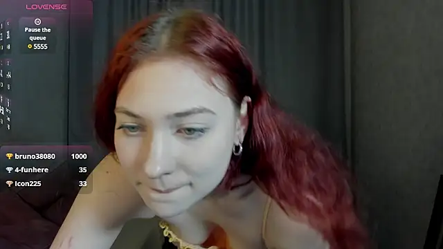 Snapshot of Miss_you_kiss chatting on February 2025 01:30:02 PM Miss you kiss online show from February 2025 01:30:02 PM