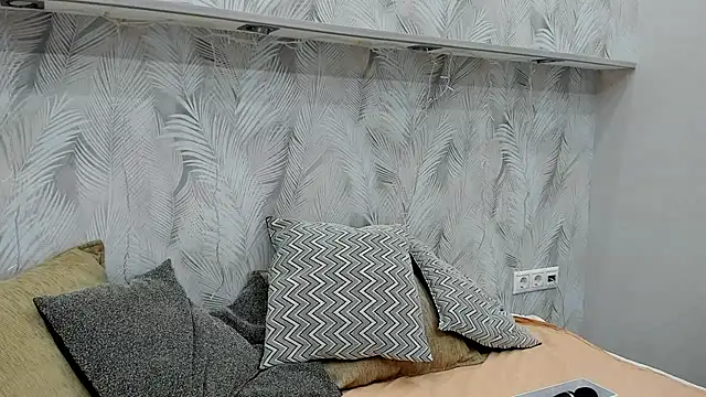 Snapshot of Miss_you_kiss chatting on December 2024 08:23:02 AM Miss you kiss online show from December 2024 08:23:02 AM