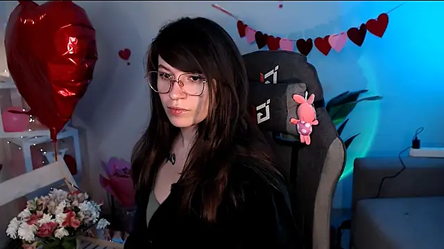 M Sensual online show from April 2026 07:42:01 PM