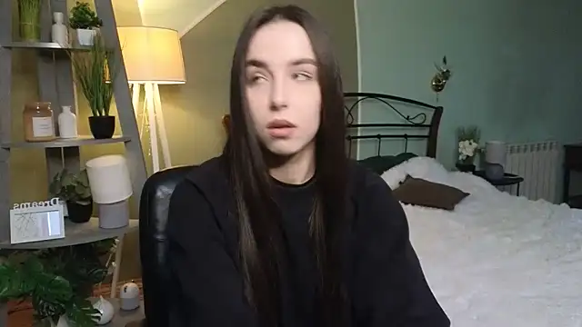 AuroraAksnesss online show from February 2025 07:35:01 AM