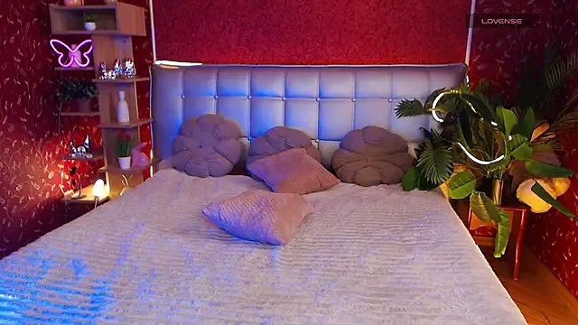 AuroraAksnesss online show from January 2025 09:55:01 AM