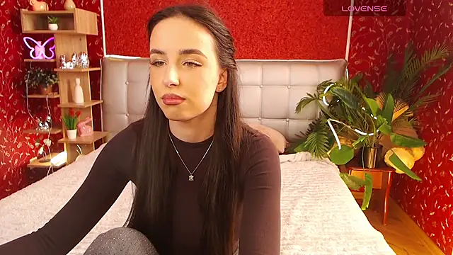 AuroraAksnesss online show from February 2025 01:00:01 PM