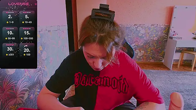 Snapshot of Chloe_strip chatting on September 2025 04:52:02 AM Chloe strip online show from September 2025 04:52:02 AM