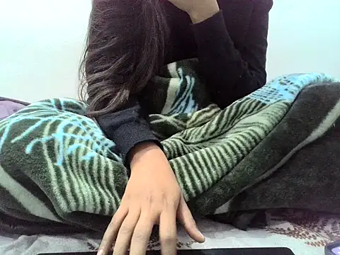 DOLL CUTY online show from December 2025 07:23:02 PM