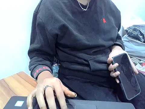 DOLL CUTY online show from November 2025 04:24:01 PM